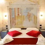 Odeon Neapolis - Historic In Theater 4* Neapol