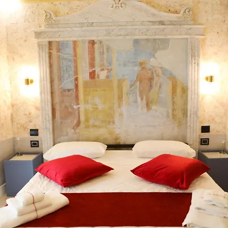 Odeon Neapolis 3* Nápoles