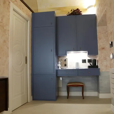 Odeon Neapolis Гостевой дом 3*