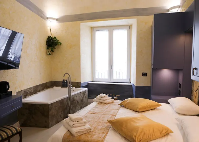 Odeon Neapolis Pensionat 3*