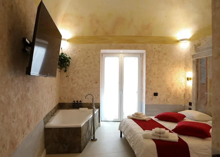 Odeon Neapolis Pensionat 3*