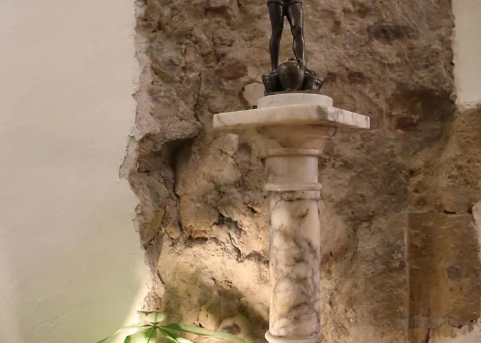 Pensionat Odeon Neapolis 3*