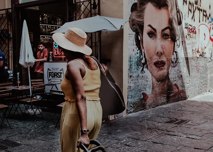 Odeon Neapolis Pensionat Neapel