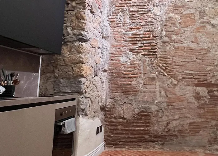 Odeon Neapolis Pensionat 3*