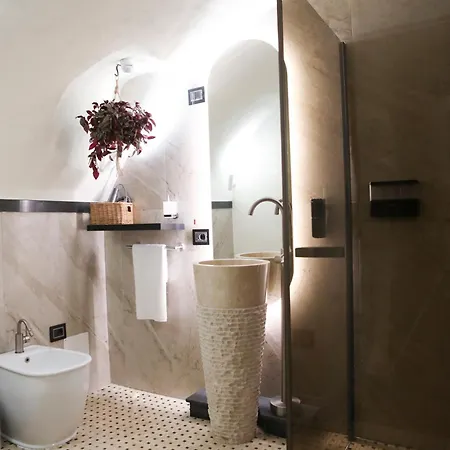 Gasthuis Odeon Neapolis Napels